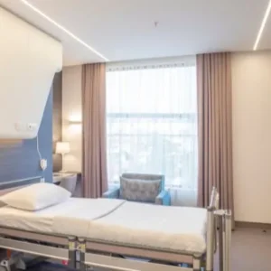 Ưu Điểm Khi Sử Dụng Giường Bệnh Nhân 3 Tay Quay Nikita DCN03