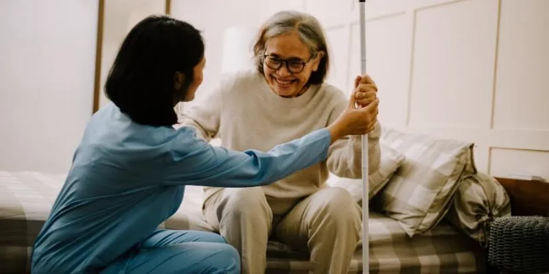 cham-soc-benh-nhan-liet-nua-nguoi