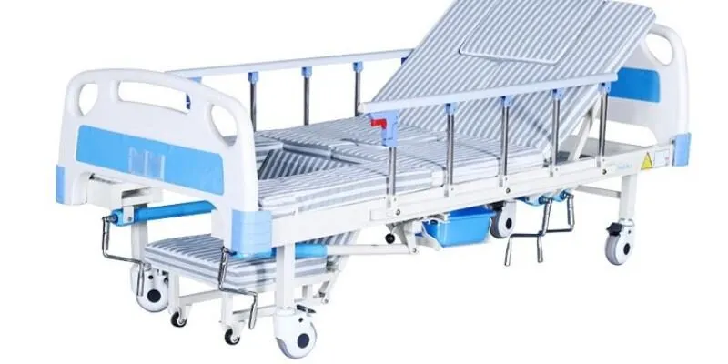 giuong-benh-nhan-co-bo-ve-sinh-ban-chay-nhat